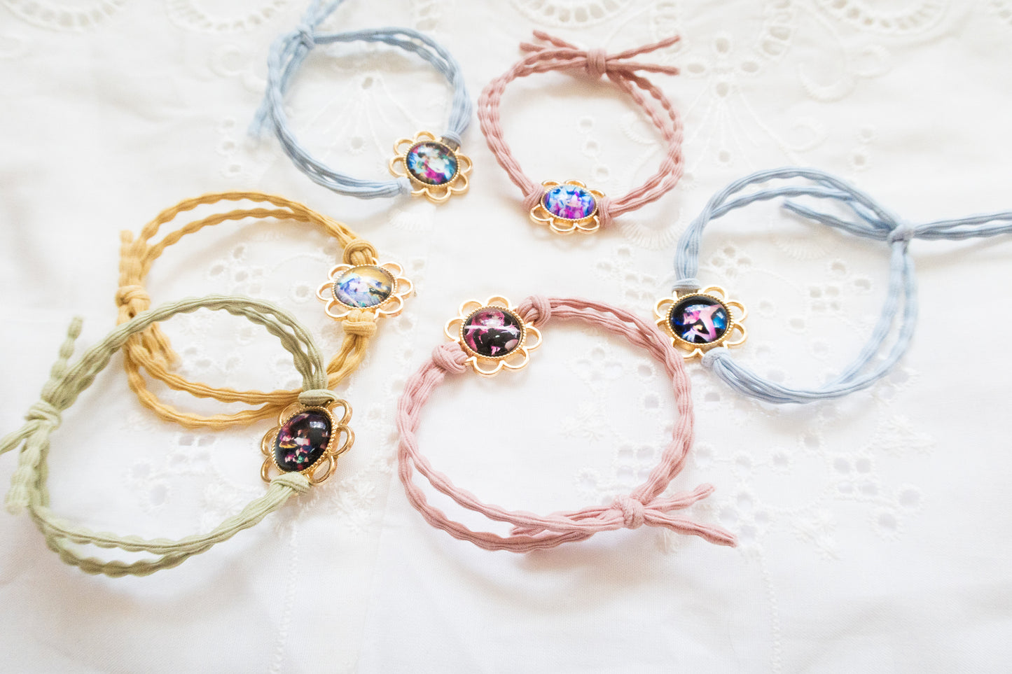 Handmade K-Pop Demon Hunter HUNTRIX Hair Tie featuring Rumi, Mira, and Zoey Saja Boys - Gold Flower Setting