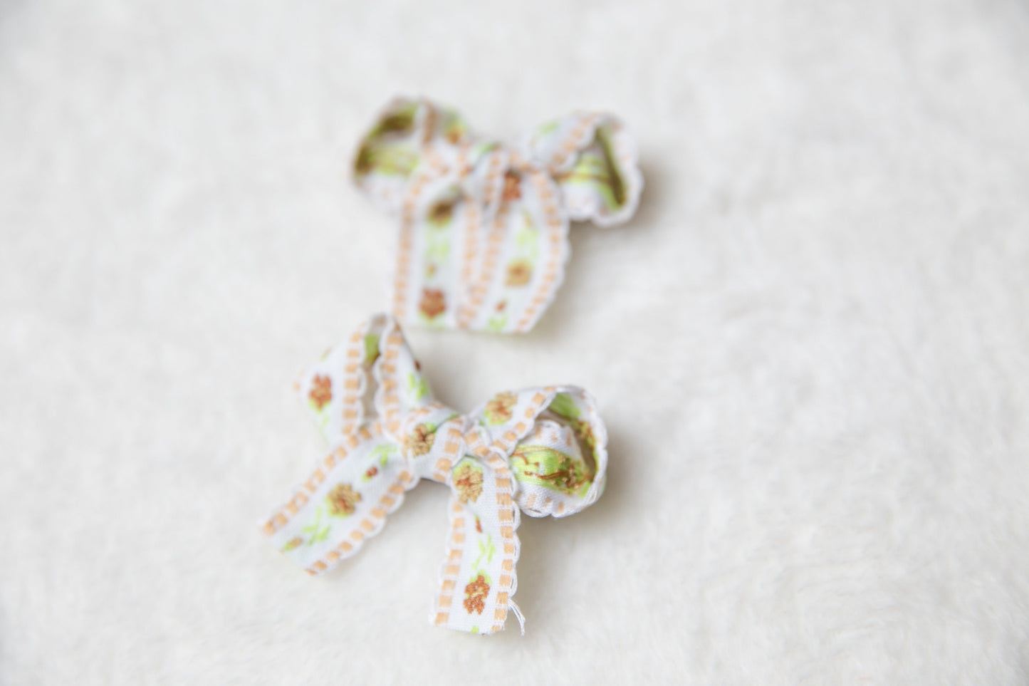 Flowers Embroidery Bow Hair Clips, Unique gift for Toddler girls, Hair Pin Aussie made, girl hair clip set, Hand Tied Baby Bows