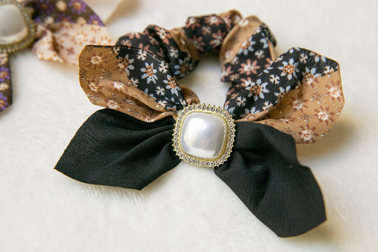 Parisian chic women's Hair Tie, elegant Scarf Scrunchies, Floral Hair Scarf with knot, pearl gift for her, Elastic effortless chic