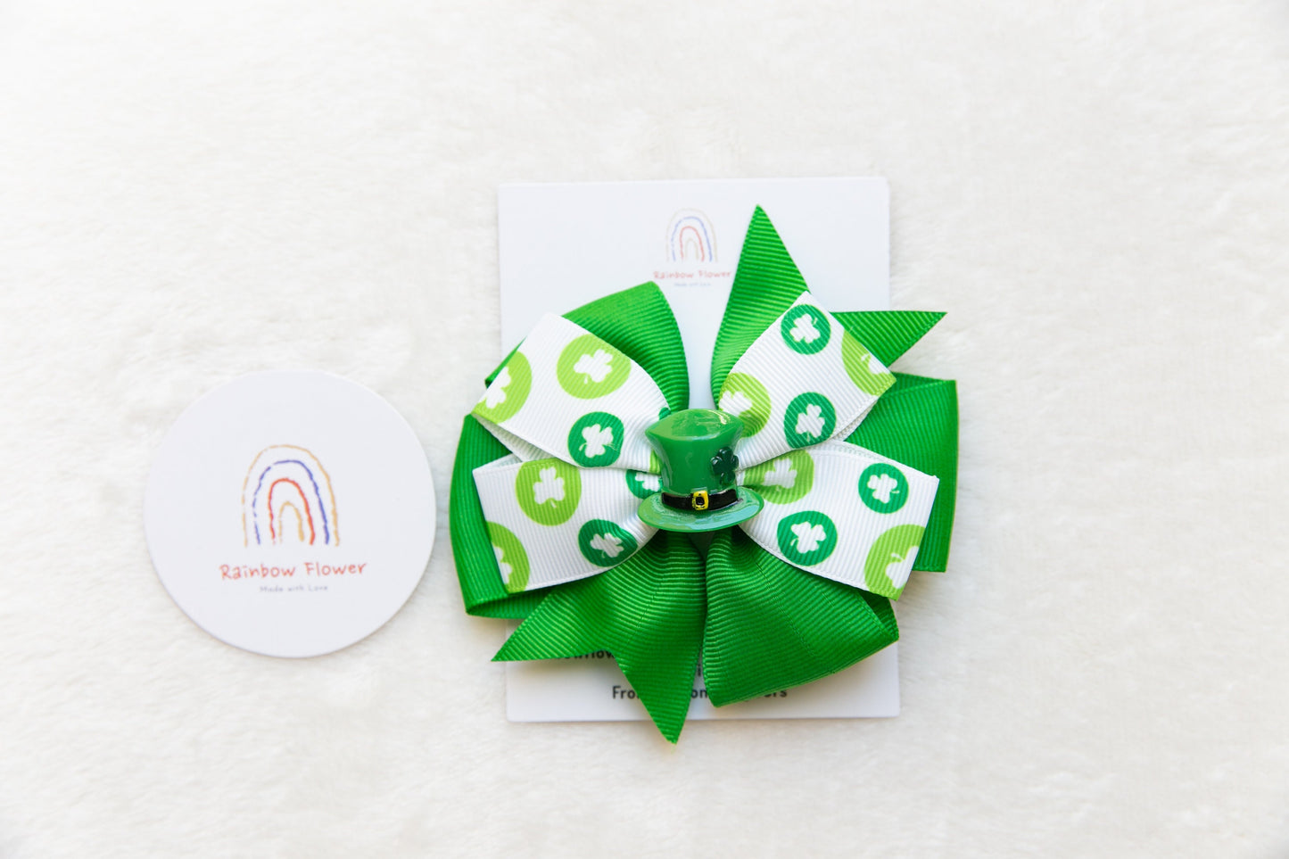 St Patrick's Day toddler girl Bow Hair Clip, big Irish Shamrock Beanie Barrette, Green four-leaf Lucky Clover Hair Clip Ireland Handmade