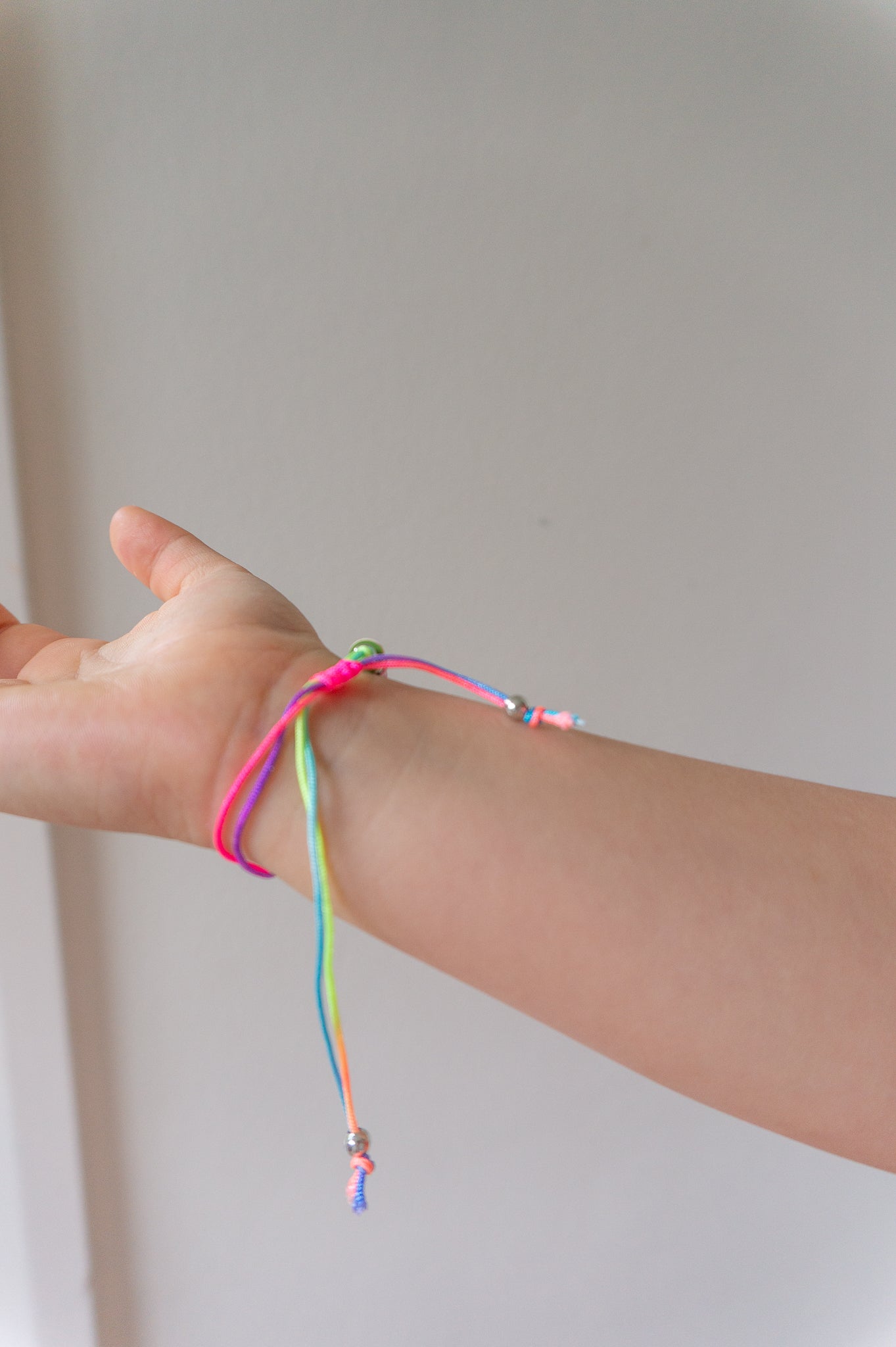 Handmade Rainbow Cord K-Pop Demon Hunter Bracelet – HUNTRIX Rumi, Mira & Zoey Adjustable String Bracelet