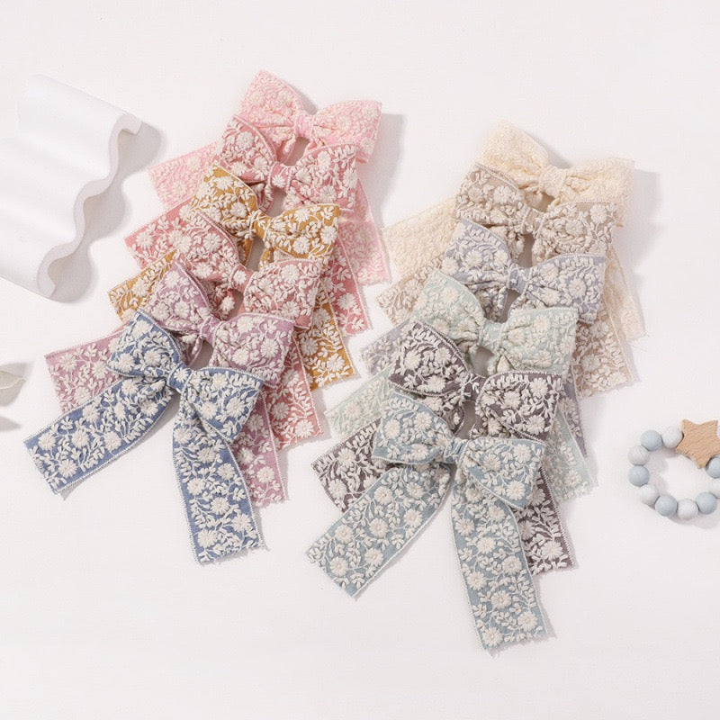 Handmade Vintage Lace Bow Hair Clips 10.8 cm x 13 cm