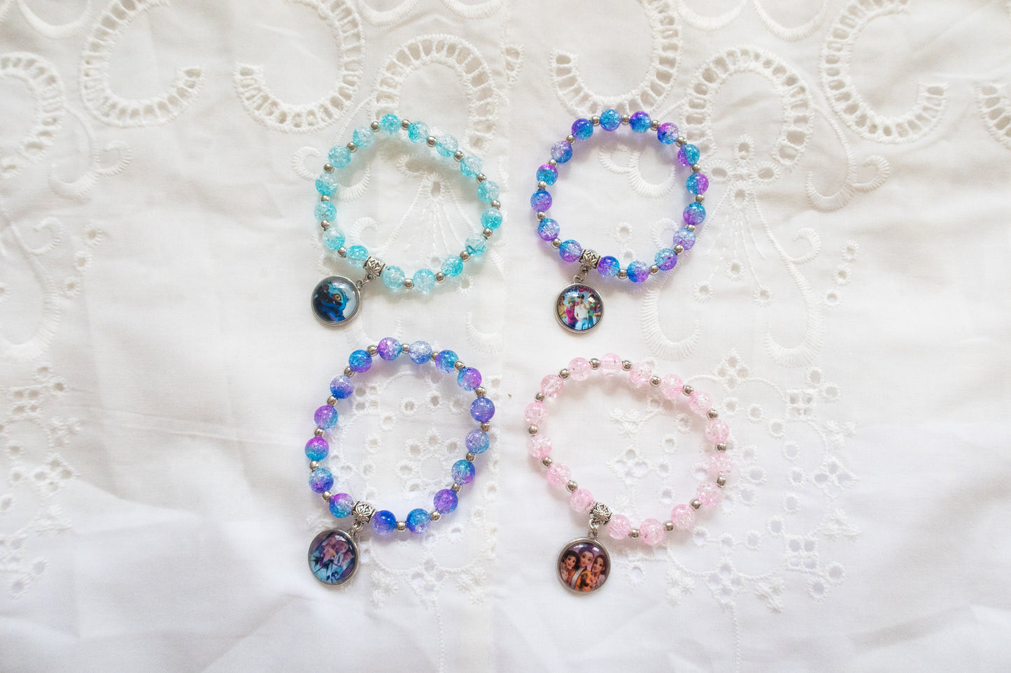 Handmade K-Pop Demon Hunter HUNTRIX Bracelet - Bead Charm Bracelet featuring Rumi, Mira, Zoey and Saja Boys Derpy