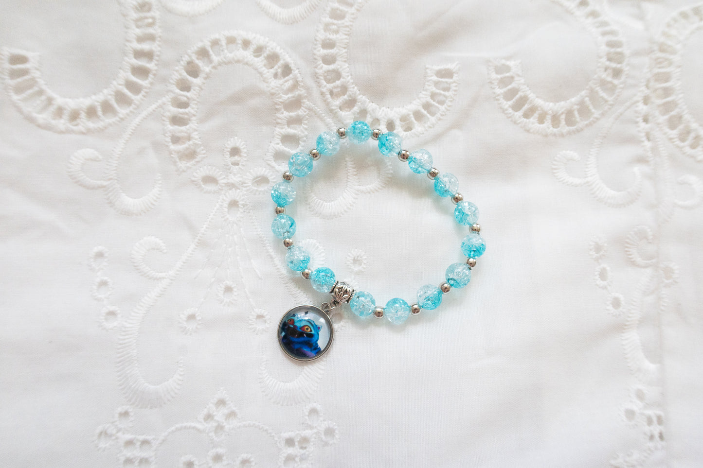 Handmade K-Pop Demon Hunter HUNTRIX Bracelet - Bead Charm Bracelet featuring Rumi, Mira, Zoey and Saja Boys Derpy