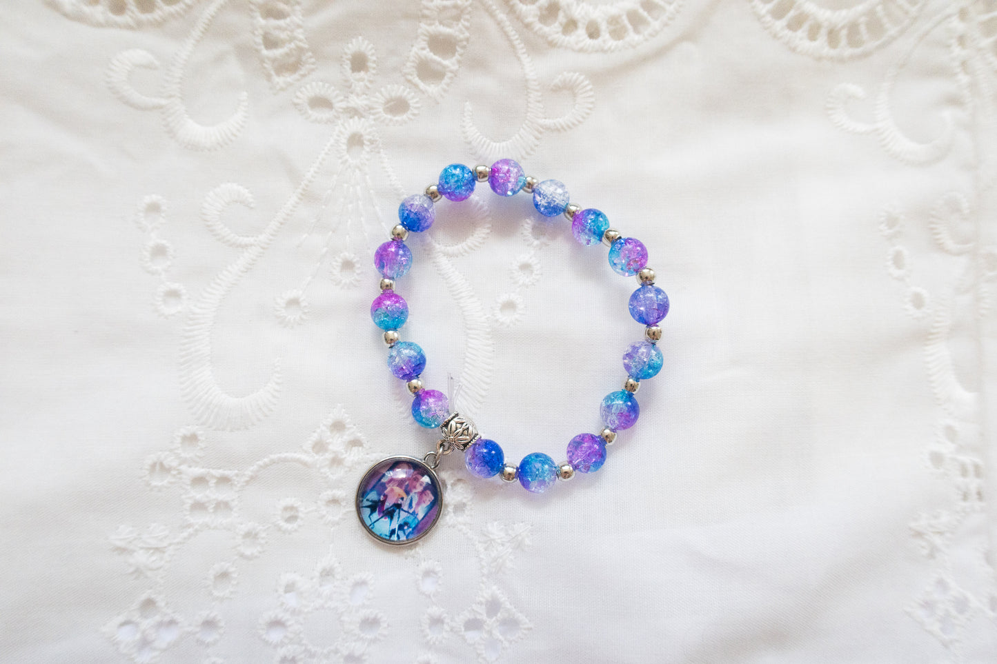 Handmade K-Pop Demon Hunter HUNTRIX Bracelet - Bead Charm Bracelet featuring Rumi, Mira, Zoey and Saja Boys Derpy