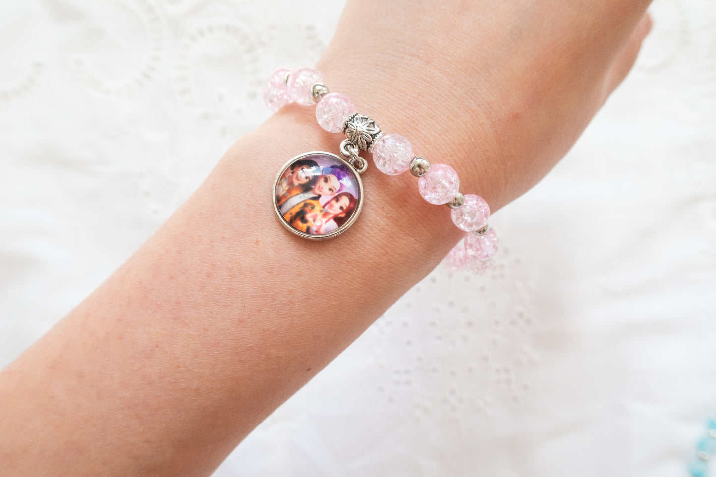 Handmade K-Pop Demon Hunter HUNTRIX Bracelet - Bead Charm Bracelet featuring Rumi, Mira, Zoey and Saja Boys Derpy