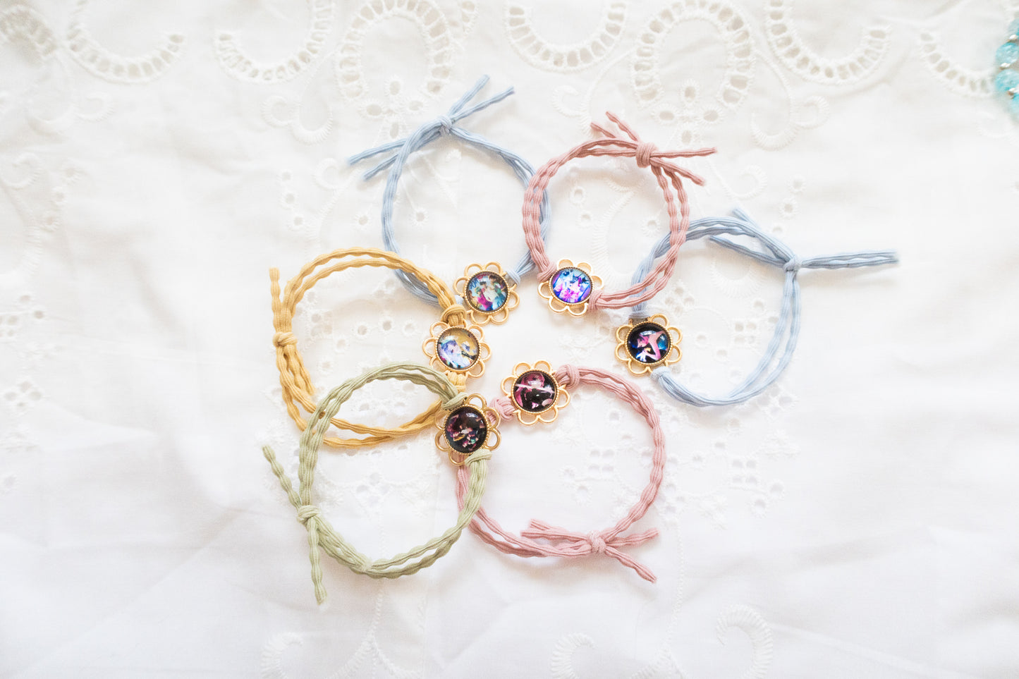 Handmade K-Pop Demon Hunter HUNTRIX Hair Tie featuring Rumi, Mira, and Zoey Saja Boys - Gold Flower Setting
