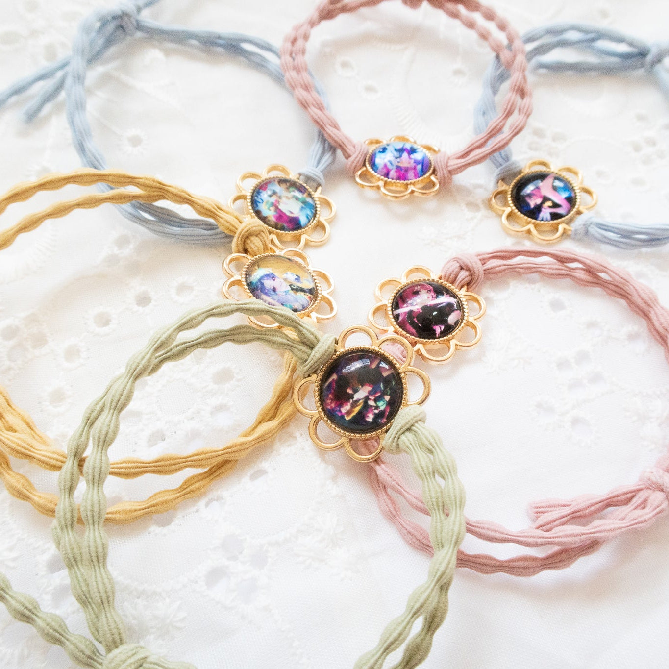 Handmade K-Pop Demon Hunter HUNTRIX Hair Tie featuring Rumi, Mira, and Zoey Saja Boys - Gold Flower Setting