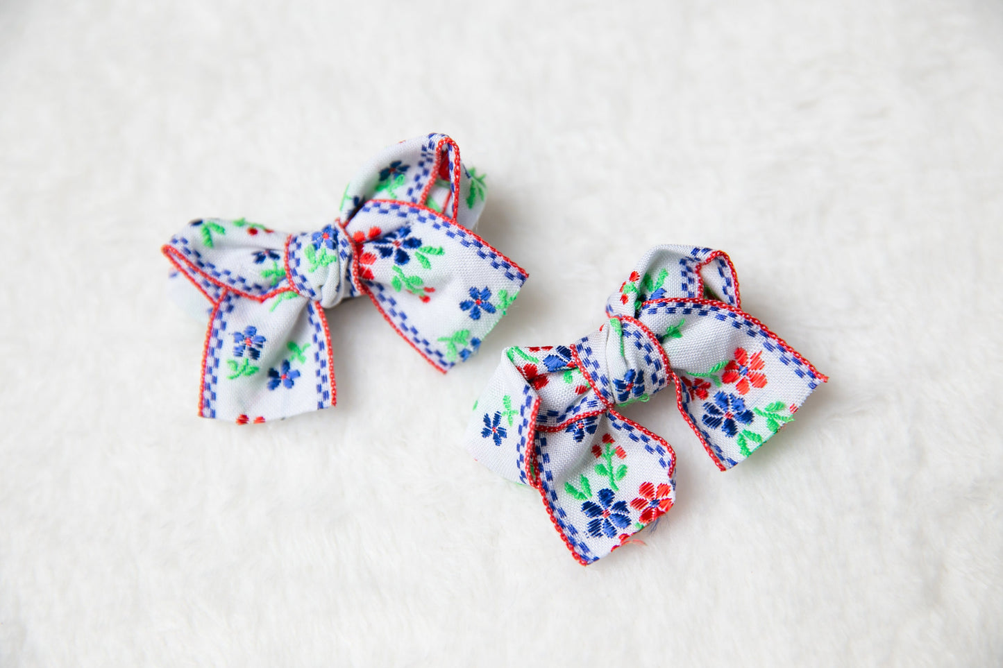 Flowers Embroidery Bow Hair Clips, Unique gift for Toddler girls, Hair Pin Aussie made, girl hair clip set, Hand Tied Baby Bows