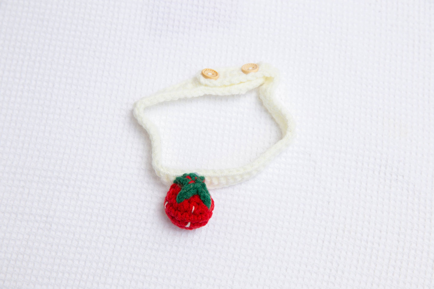 Adjustable strawberry Crochet cat Collar, cherry cat collar, handmade dog collar, Cat Accessories, cat scarf, cat gift, cat ornament