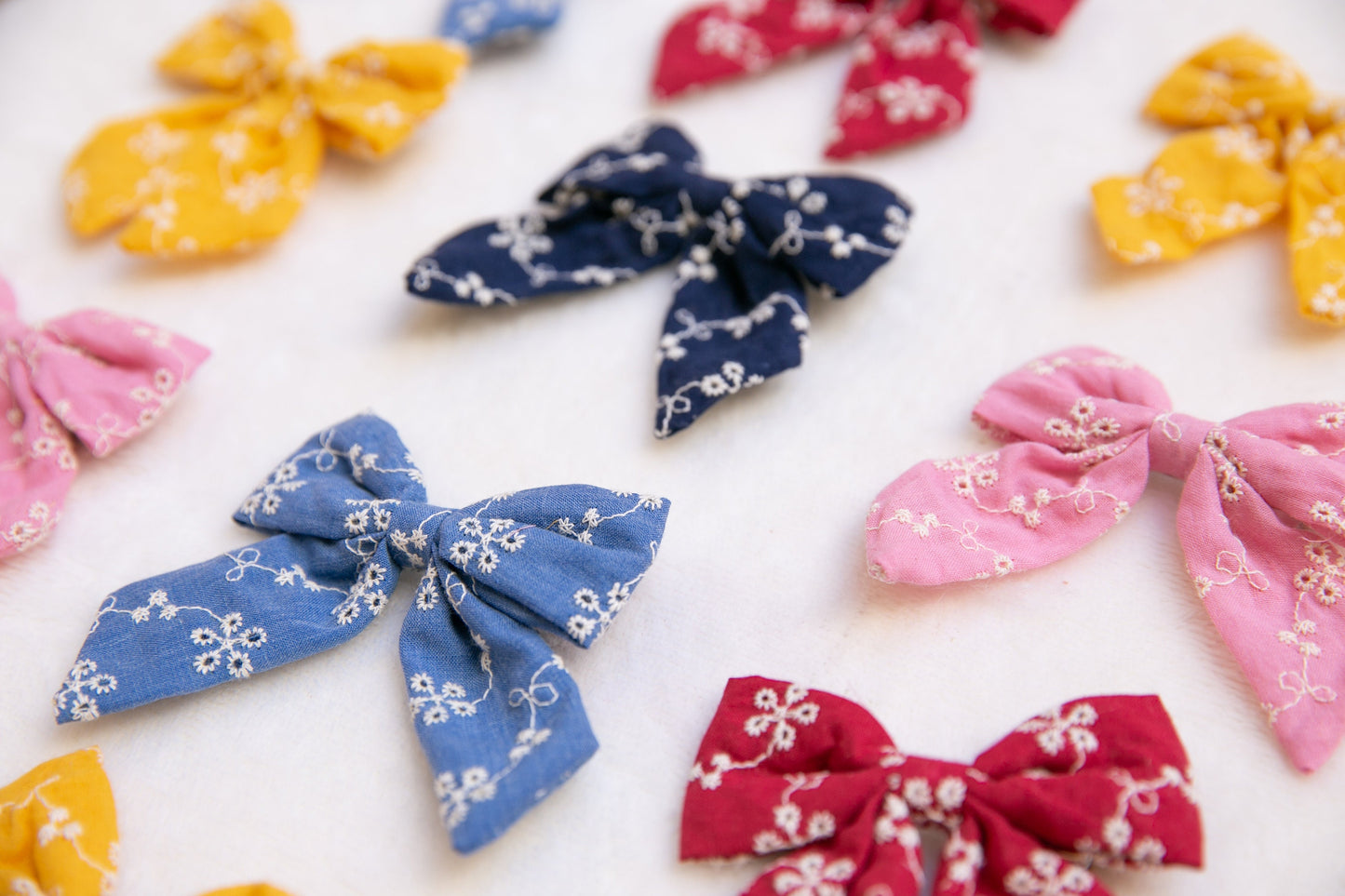 Embroidery Floral Hair Clip, Embroidered daisy Hair Clip,  red navy blue yellow pink cute toddler pigtails bow hair clip