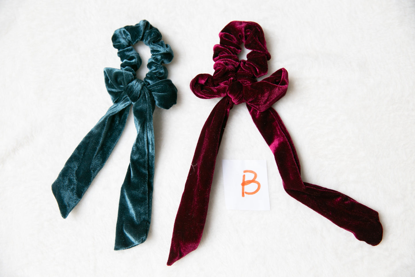 Velvet Bow Scrunchies, vintage style Scrunchie With Long Tails, Hair scrunchie scarf, Wedding Part, elastic Hair ties, Hair accessories