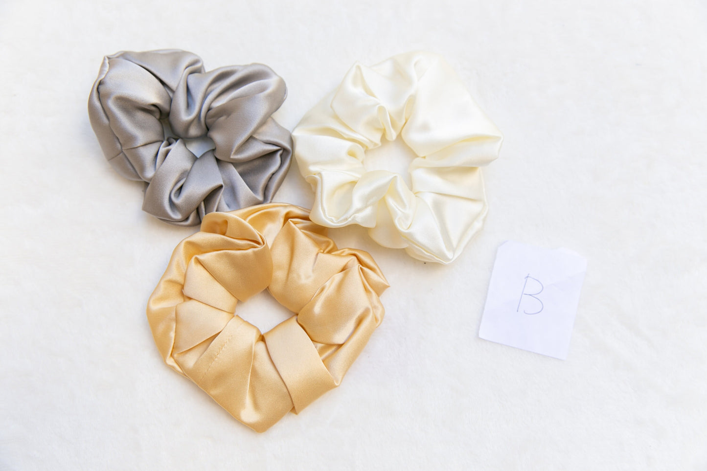 100% Pure Mulberry Silk Scrunchies, Hair Tie Oversized silk Scrunchies, soft extra large minimal scrunchies, silk Hair Ties, luxe scrunchies