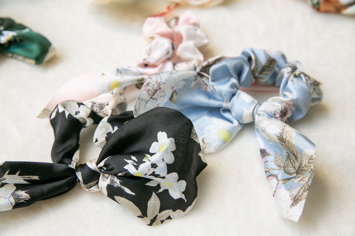 Bohemia Scarf Scrunchies, Hair Scrunchies Scarf, Floral Hair Scarf with knot, gift for her, Elastic Hair Tie Scrunchies, floral scrunchies