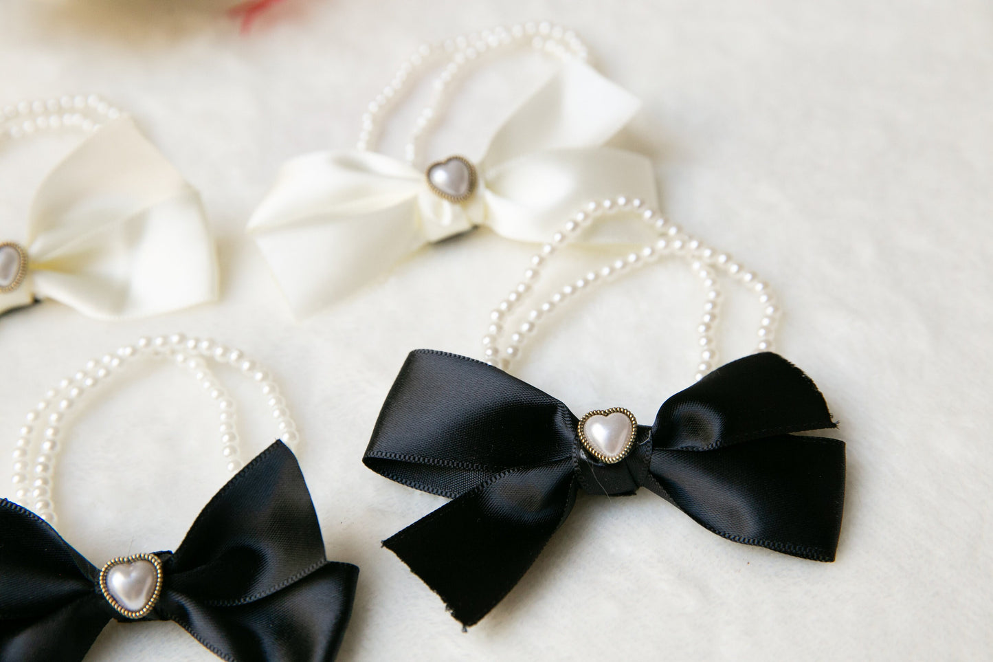 Elegant pearl black and white bow elastic hair ties, classic minimalist Minimalism ribbon heart shape hair ties, not real pearl