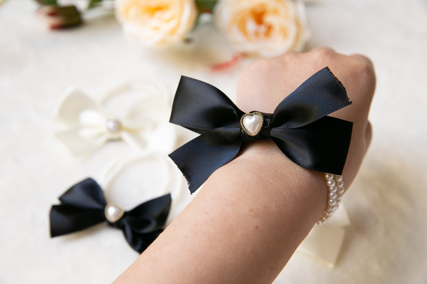 Elegant pearl black and white bow elastic hair ties, classic minimalist Minimalism ribbon heart shape hair ties, not real pearl