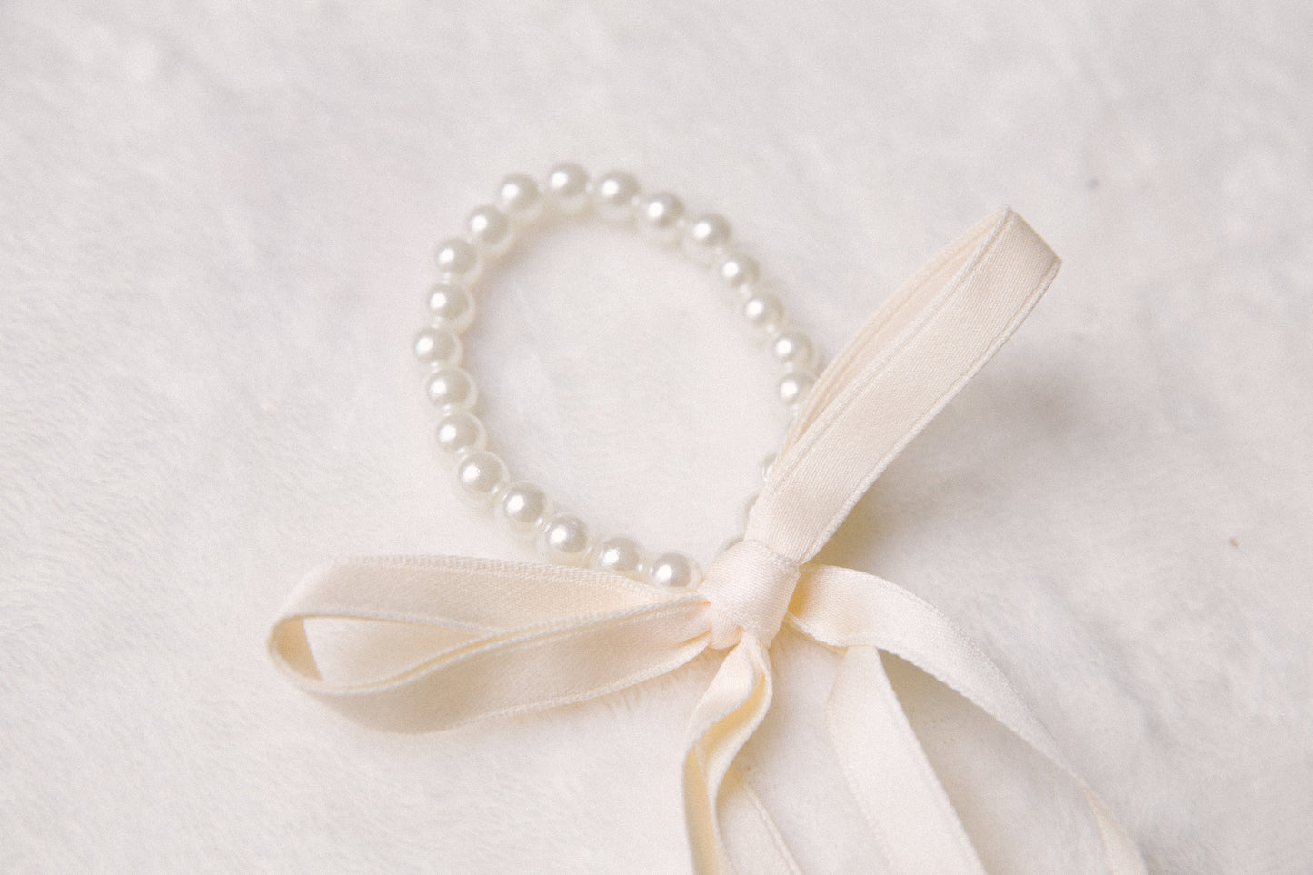 Elegant pearl black and white bow elastic hair ties, classic minimalist ribbon heart shape hair ties, not real pearl daily essential