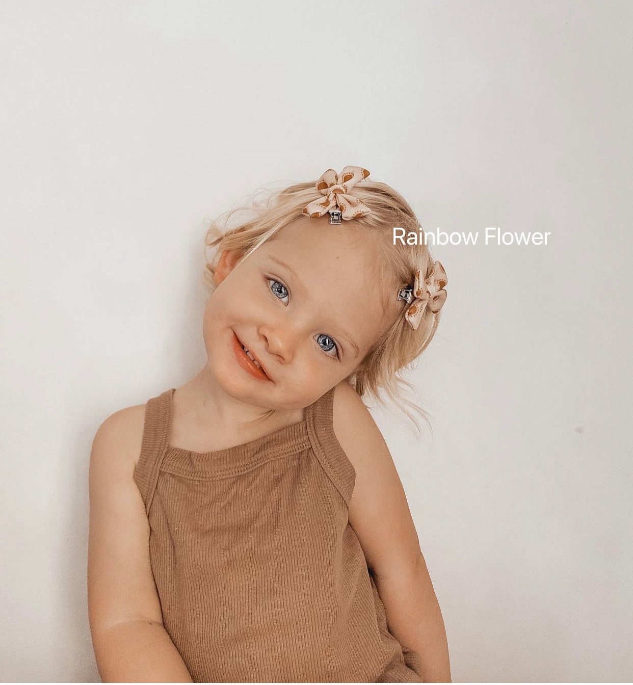 Cute toddler floral hair clips set. Set of 2 baby bow clip, earthy tones baby bow clip, minimalist kids hair bow Pigtail bow Baby Girl Gift