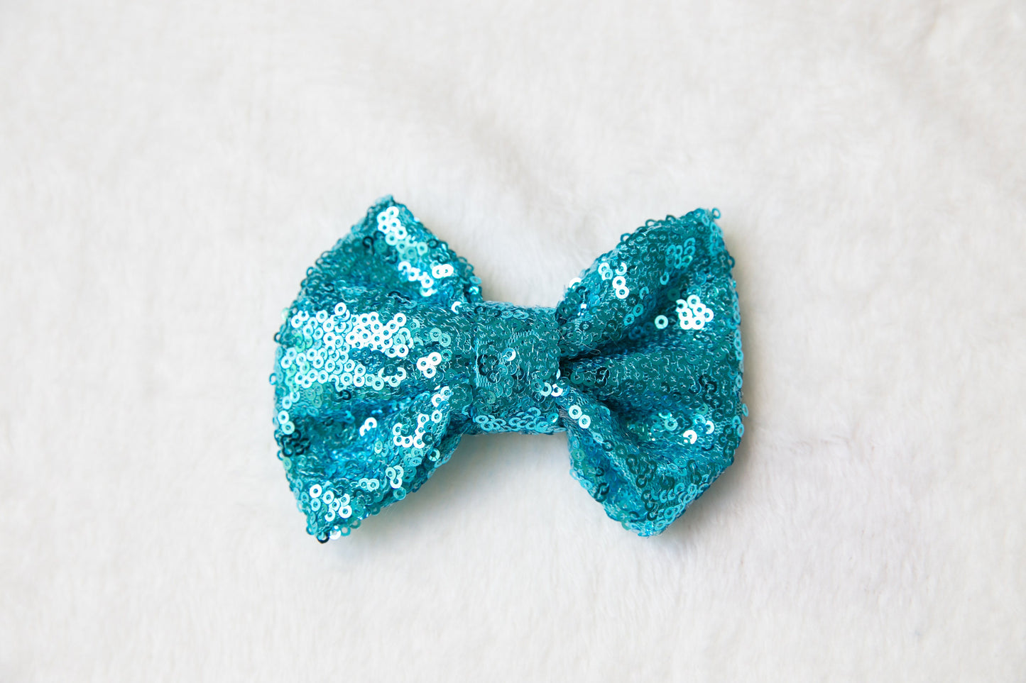 Super shinning bow hair clip, Toddler Girl kids Big Oversized Glitter hair clip, large Sequin Hair Bow Alligator Clip Bowknot birthday party