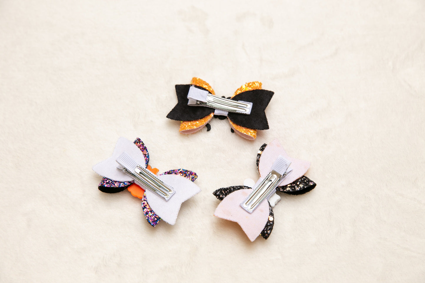 2024 Halloween hair clips for baby toddler girl kids, pumpkin spider ghost glitter yellow black bow hair clip halloween party accessory