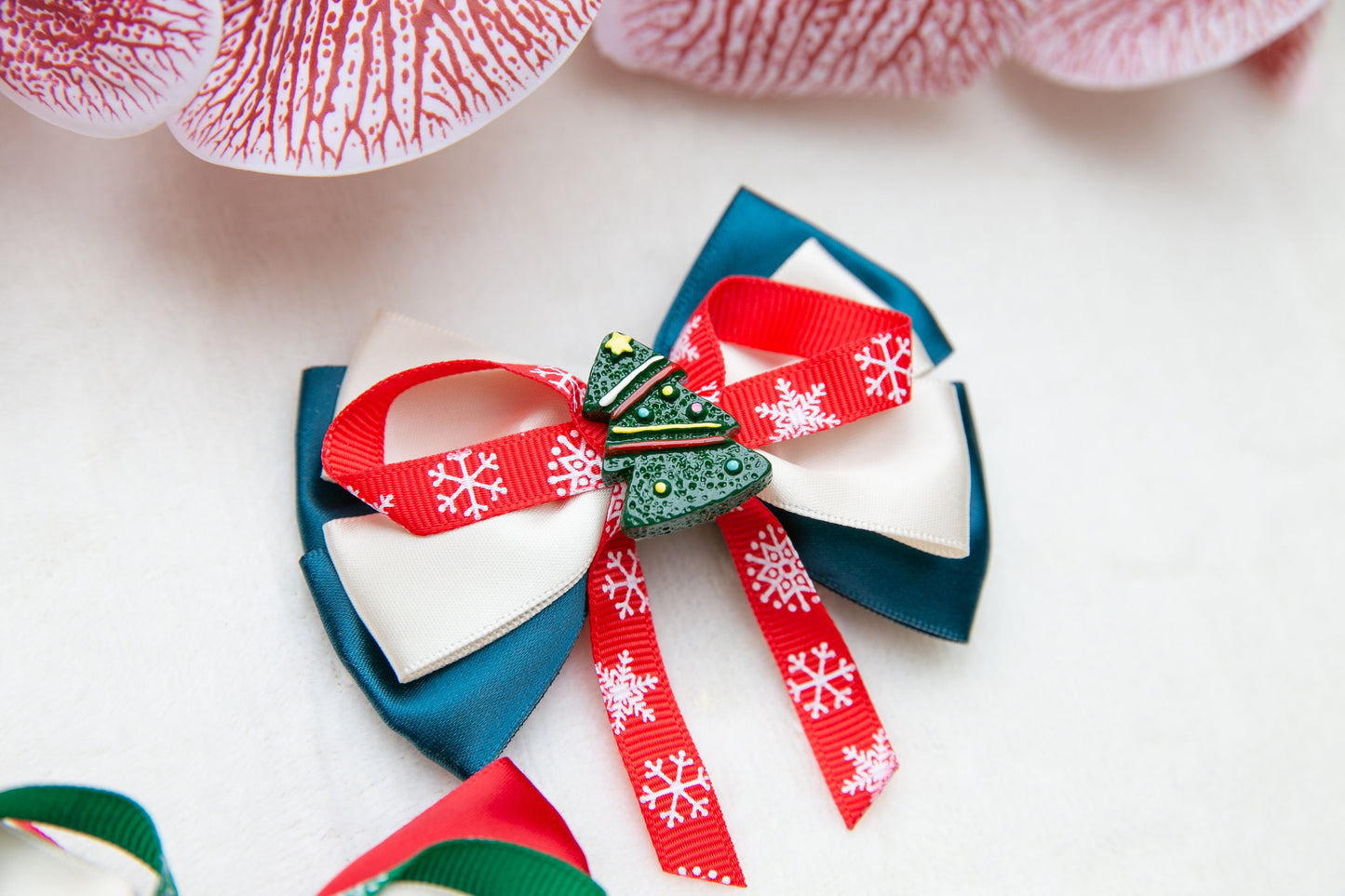 Good quality handmade Christmas bow hair clip for baby girl toddler kids hair accessories gift, big large clip hair bow tie Christmas gift