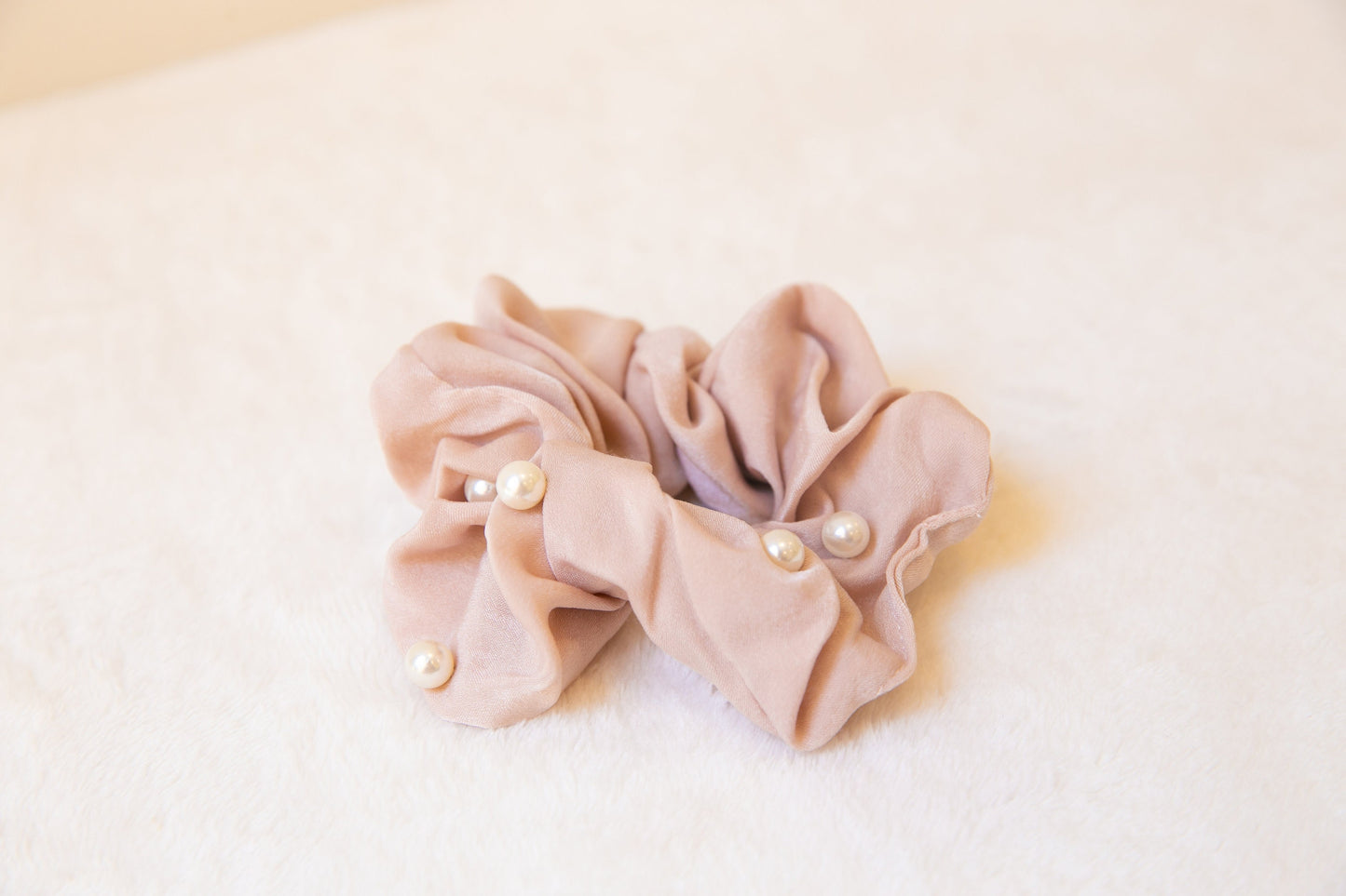 Soft Satin Pearl Scrunchie Set, Holiday vibe women girl teen Hair Accessories, elastic hair tie, parisian style effortless chic Scrunchie