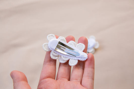 Set of 2 White Flower Snap Clip Set - Matching for Every Outfit Instagram Style Handmade Floral Hair Clip for baby girl toddler newborn gift