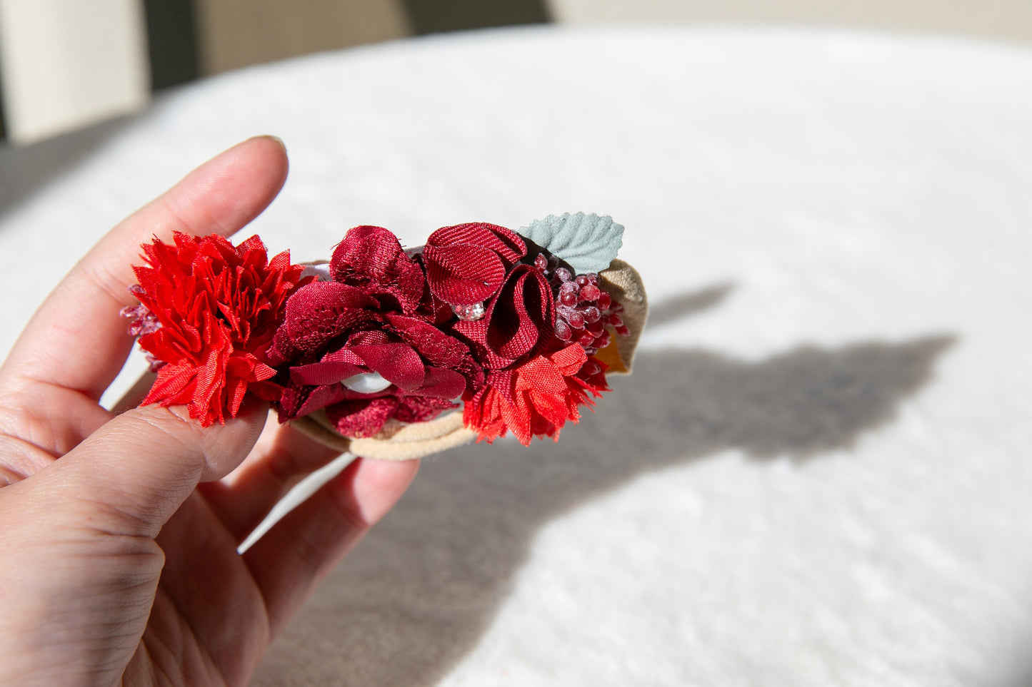 Red Delicate Headband for baby and Toddlers, Adorned with Rhinestone Pearls and Beautiful Red Flowers Perfect for Photoshoot Props and Gifts