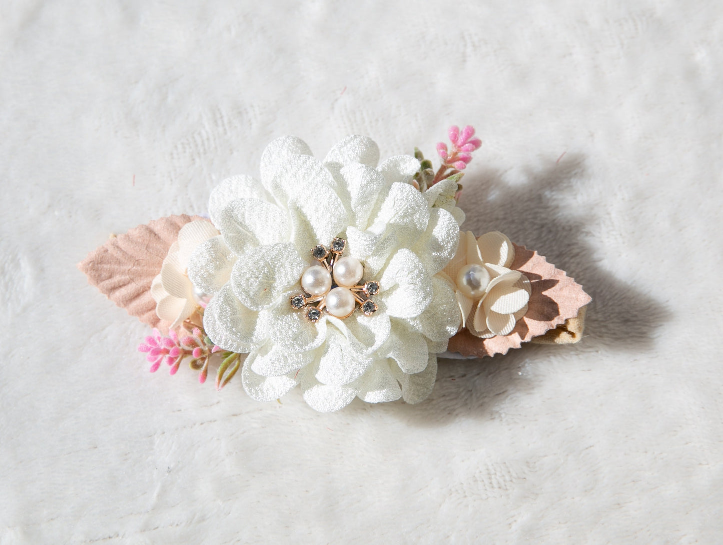 White beige Delicate baby Toddlers Headband, Adorned with Rhinestone Pearls and Beautiful Red Flowers Perfect for Photoshoot Props Gifts