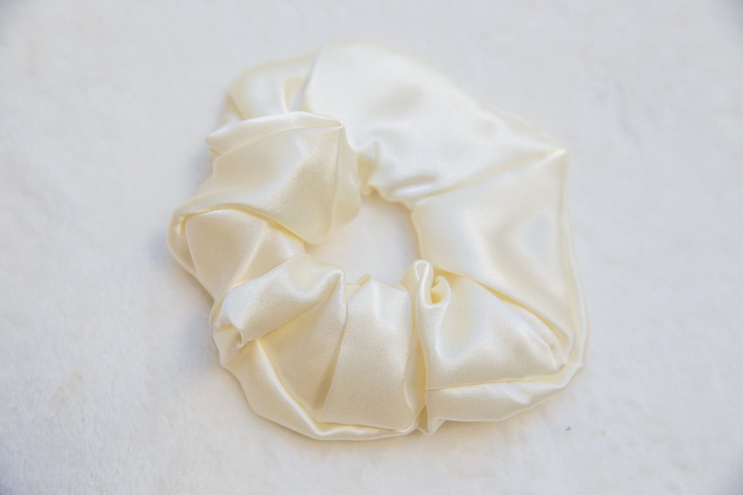 Large 100% Pure Mulberry Silk Scrunchies